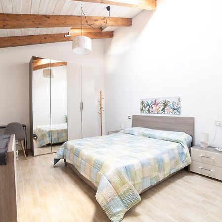 Casa Antonella Al Centro Di Cabras Leilighet Eksteriør bilde